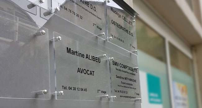 plaque professionnelle plexiglass transparent Grenoble